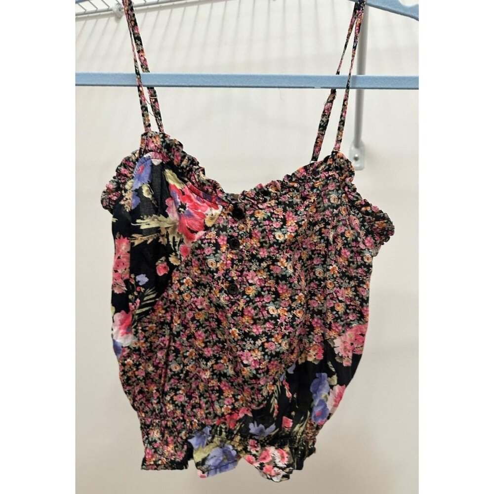 Xhilaration floral crop tank, size XS